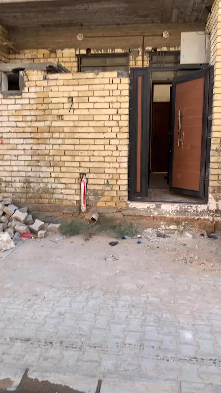 بيت ٥٠ متر للبيع
الموقع دوانم صاير على شارعين شارع ابو الاحرار و شارع المدرسه السعر ٤٤ و بي مجال للتواصل على الخاص أو رقم ***********
