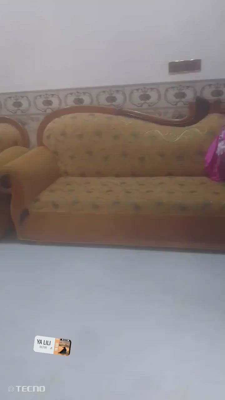 سلام عليكم ارسلو شنو عدكم اغراض للبيع ابيعهم الك بعمولة بسيطة وتدللون 🌷🌷🌷

للبيع تخم 15 مقعد نظظيف
 سعر300
رمادي عنوان 6 كيلو


**إذا كنت صاحب هذا الإعلان وتريد حذفه لأي سبب، رجاءا أرسل رسالة إلى الدعم الفني**