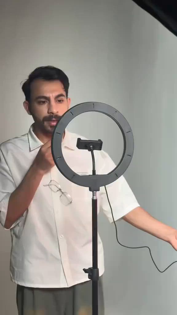 📸
كاميرا EZ123 ذكية بزاوية 360° 💯
تصوير ليلي 🌙، صوت نقي 🎤🔊، وتنبيه فوري ⚡
تحكم عن بعد وسجل الفيديوهات بسهولة 💾

راقب مكانك براحة وذكاء! 🛡️

سعر الكاميرا ب 15 ألف فقط والتوصيل بغداد 3 محافظات أخرى 5💯💘
_ملاحظه فيها عمليه تبديل أو استرجاع وأتمنى تفحصها أمام المندوب قبل شرائها 💵
للحجز فوراً، يرجى إرسال:
👤 الاسم الكامل:
📍 العنوان بالتفصيل:
📱 رقم الهاتف:
​ويوصلك الطلب لباب البيت! ✨🛍️


**إذا كنت صاحب هذا الإعلان وتريد حذفه لأي سبب، رجاءا أرسل رسالة إلى الدعم الفني**