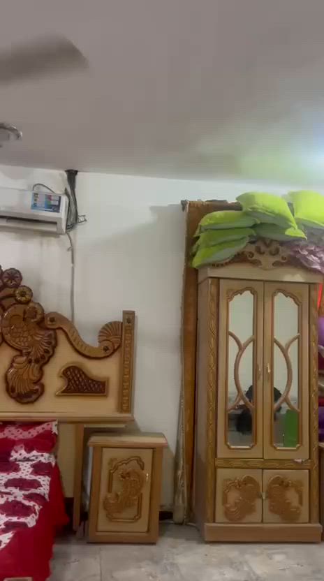 بدون كنتور للبيع ملحقات غرفه كامله بس الكنتور نقص


**إذا كنت صاحب هذا الإعلان وتريد حذفه لأي سبب، رجاءا أرسل رسالة إلى الدعم الفني**