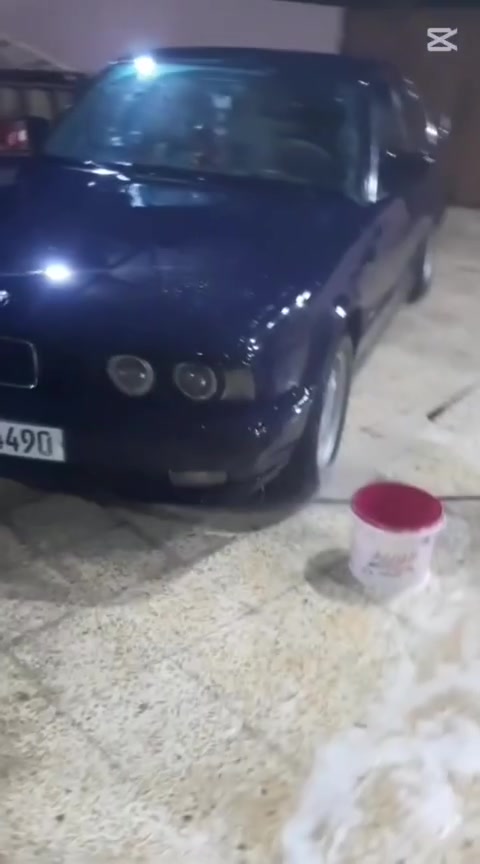 مكلف بالنشر 
سيارة BMW حجم 520 ما بيها ضرر ما تصرف عليها دينار كاملة مكملة و حقيقتها احلى من الصور جواها ويل كب مال صقر طخم تاير جديد محرك وكير شرط محرك كبس كابون بنزين بيها مكانها الموصل حي القاهرة السعر 60 ورقة بيها مجال قليل رقم صاحبها***********
