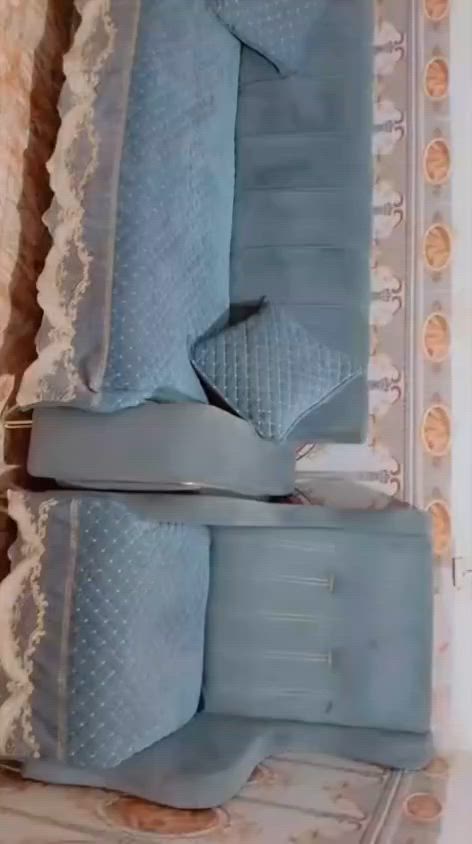 السلام عليكم عندي تخم للبيع عشر مقاعد مكان الشعب  الاستفسار عن الرقم*********** واتساب السعر ب 225 وبمجال
