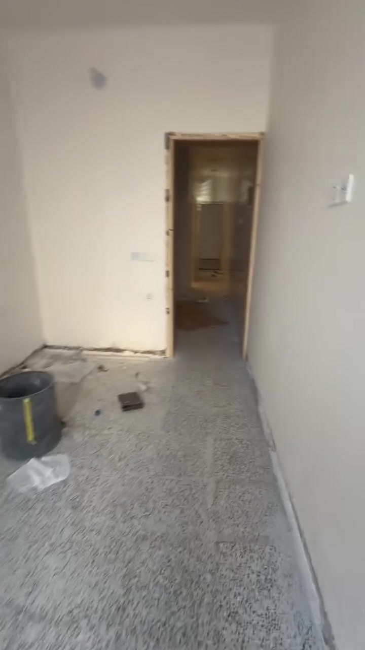 🏡 للإيجار – بيت سكني
🔹 المساحة: 60 م²
🔹 الطابق الأرضي فقط

يتكون من:

* استقبال
* مطبخ
* غرفة نوم
* منور

📍 الموقع: حي آور – قرب حسينية المصطفى.

📞 للاستفسار:
مكتب البديري
***********

