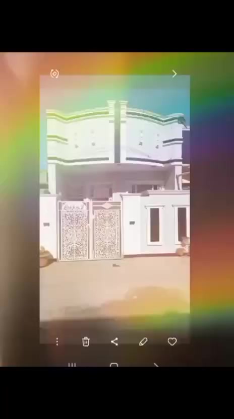 السلام عليكم دار للبيع مساحة 100م قاط ونص البيت العنوان بغداد الزعفرانيه دور الشرطه شارع سوبر ماركت احمد السعيدي فرع 4شارع 10م البيت بناء حديث السعر 70مليون وبي مجال بسيط كلش رقم الهاتف *********** البيت طابو زراعي سند 25وكاله من المحكمه
