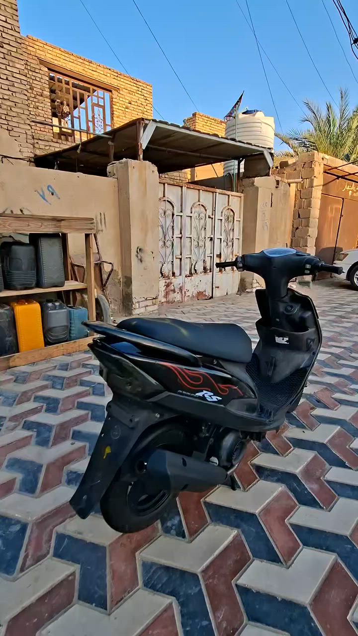 السلام عليكم ماكس عدله للبيع دراجه تخبل شلعه ومعدل وماعوزها برغي كلها كامله صالنصه اف ام بوشه 49 ابلاد السعر 750  مكاني شطره ***********
