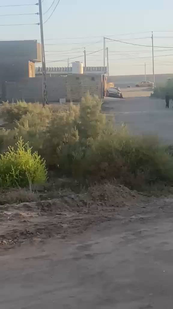يوجد قطعه زارعي بكاع ابو حارث ينزلة الشارع الرئيسي بصف الركن كلشي موضح بالفيديو والصور استفسار اكثر اتصل على الرقم ***********
