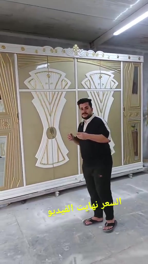 سلام عليكم غرفه ام السته ملحق مستعمله الموديل التركي  نضافته ٪٩٠٪ كل ضرار مابيه 
السعر مليون و 100 شد ونقل مجاني داخل بغداد  ومحافظات  كروتها عليكم رقم الهاتف ***********
