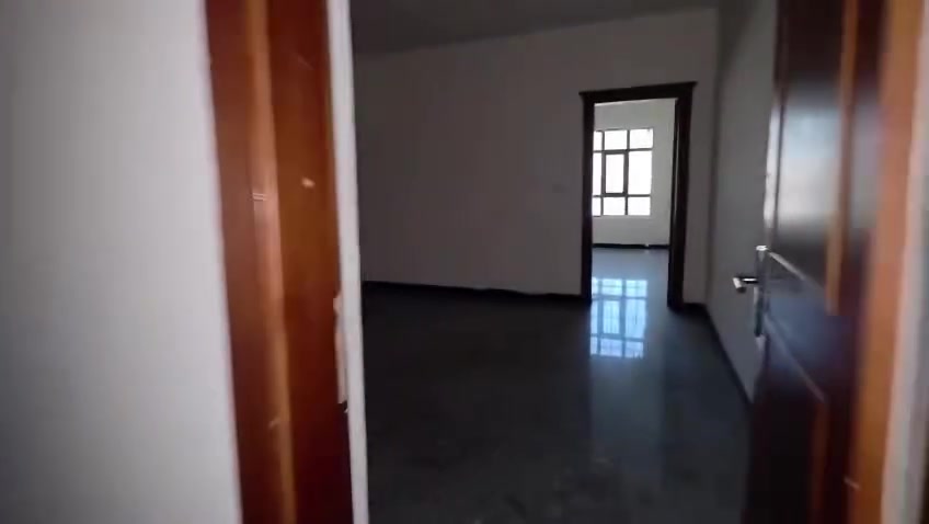 🏢✨ شقة حديثة للإيجار – موقع مميز في حي الإعلام ✨🏢

📍 الموقع: بغداد – حي الإعلام

📐 المساحة: 130 م²
🏢 الطابق: الأول (فوق الأرضي)

🏠 تفاصيل الشقة:
✔️ 3 غرف نوم
✔️ صالة واسعة
✔️ مطبخ
✔️ صحيات (شرقي + غربي)
✔️ مناور عدد (2)

✨ مميزات الشقة:
✔️ بناء درجة أولى
✔️ شقة حديثة جدًا
✔️ نظام تبريد مركزي (دكتات)
✔️ مخدومة بالكامل
✔️ مناسبة للسكن العائلي
✔️ كما تصلح للعيادات، المكاتب، الشركات، أو أي نشاط تجاري مناسب

🔥 شقة بمواصفات راقية وفي موقع حيوي، والفرص بهذه المواصفات لا تبقى متوفرة طويلًا.

💰 للسعر والتفاوض تواصل معنا مباشرة.٧٠٠ الف

📞 للاستفسار والمعاينة:
***********
***********

#شقة_للإيجار
#حي_الإعلام
#عقارات_ الصادق للعقار ￼
#شقق_للإيجار
#مكاتب
#عيادات
#إيجار_بغداد

‏بإدارة أخوكم أبو عبدالله
