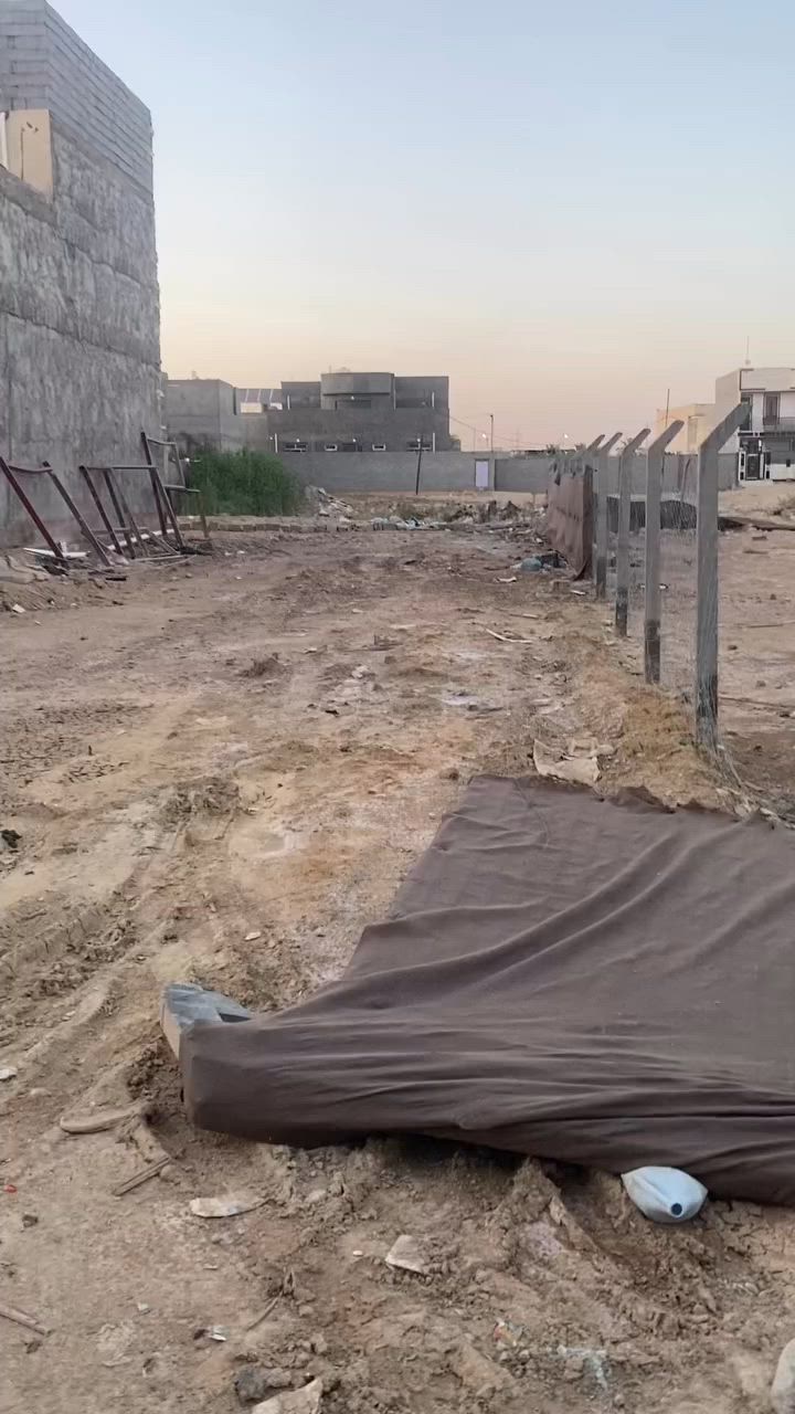 سلام عليكم قطعه ٣٠٠ م للبيع الواجهه ٩ والنزال ٣٤ طابو زراعي سند٢٥
الحر خلف سنتر زمزم

السعر١٢٠

***********
