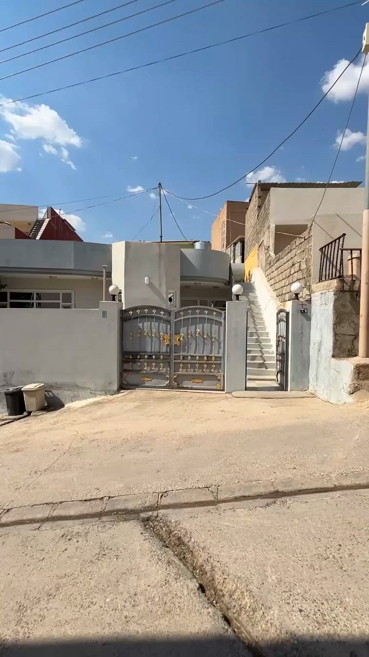 خانی طابق و نيڤ بو فروتنێ 

ل حى شرطا خارێ

رووبەر : 277 م 

ئارستە : جنوب 

سعر : 12,5 دەفتەر و مجال 

.

.

.

دهوك كوردستان عقارات 

duhok Kurdistan aqarat hexa 

Hexa Real Estate 

.

.

#fyp #viral #foryou #trending #duhok


**إذا كنت صاحب هذا الإعلان وتريد حذفه لأي سبب، رجاءا أرسل رسالة إلى الدعم الفني**