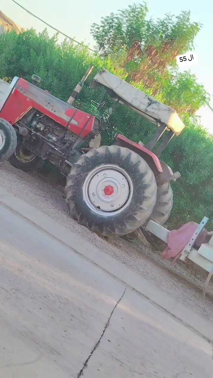 سلام عليكم يوجد تركتر تحميل إنقاذ او كروه مال حصو رمل ومقطورة ماء صالح لشرب
ملاحظه:يوجد كادر  تفليش ايشي عندك
***********
