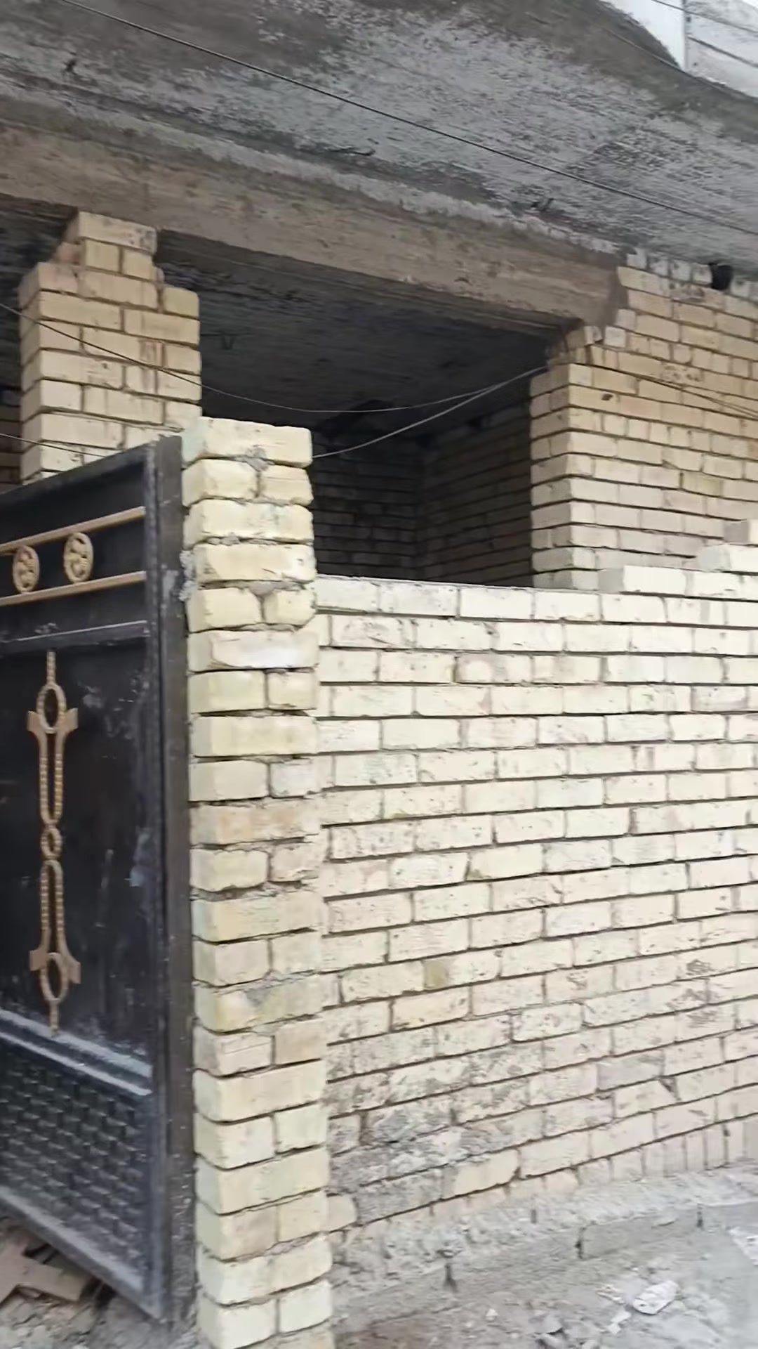 السلام عليكم 
بيت 50 متر هيكل طابق واحد لا بيع 
زراعي حريه محله 414 سند 25 
خدمات كامله مي ومجاري كهرباء 
خلف أسواق رسول 
سعر 48 مع اقرار محكمه قفل 
لا ستفسار اوتصل *********** أو وتساب
