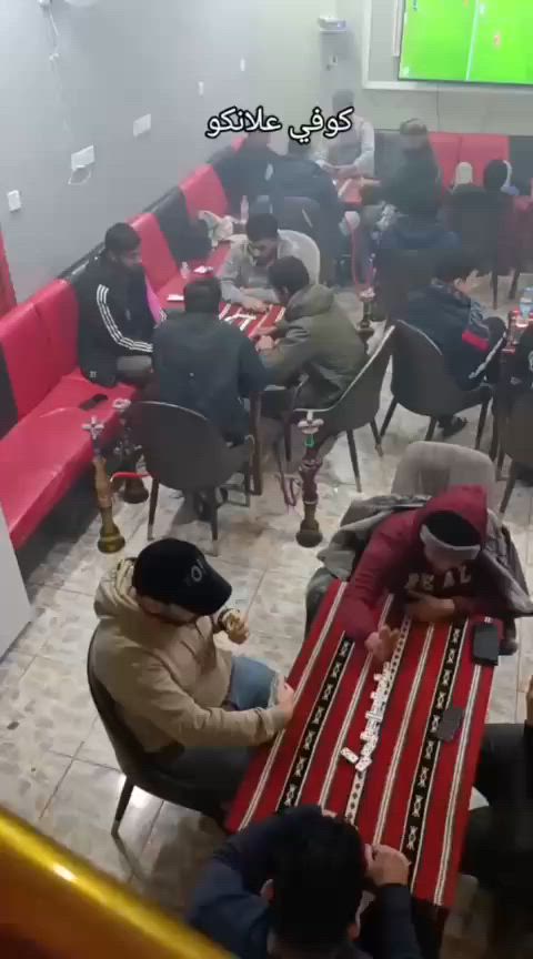 سلام عليكم كوفي البيع  ٣طوابق ايجار ٦٠٠ بيع بسبب ضروف كهوه تشتغل خير من الله  مكاني الوفلي اليحب يستفسر ع سعر يتصل ع هذا رقم ***********
