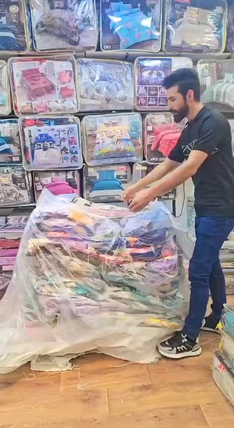 (-((🔥عرررض تحطيم الأسعار مستمرة🔥 )
*لحاف نفرين 3 قطع تطريز قمة الفخامه* 
من شركة اوزلم للمفروشات العالميه 
قياس الحاف 200x230 
قياس مخدة تطريز 70x50 
🔥السعر 26الف 

✨توصيل 5 لجميع المحافظات ✨💛


**إذا كنت صاحب هذا الإعلان وتريد حذفه لأي سبب، رجاءا أرسل رسالة إلى الدعم الفني**