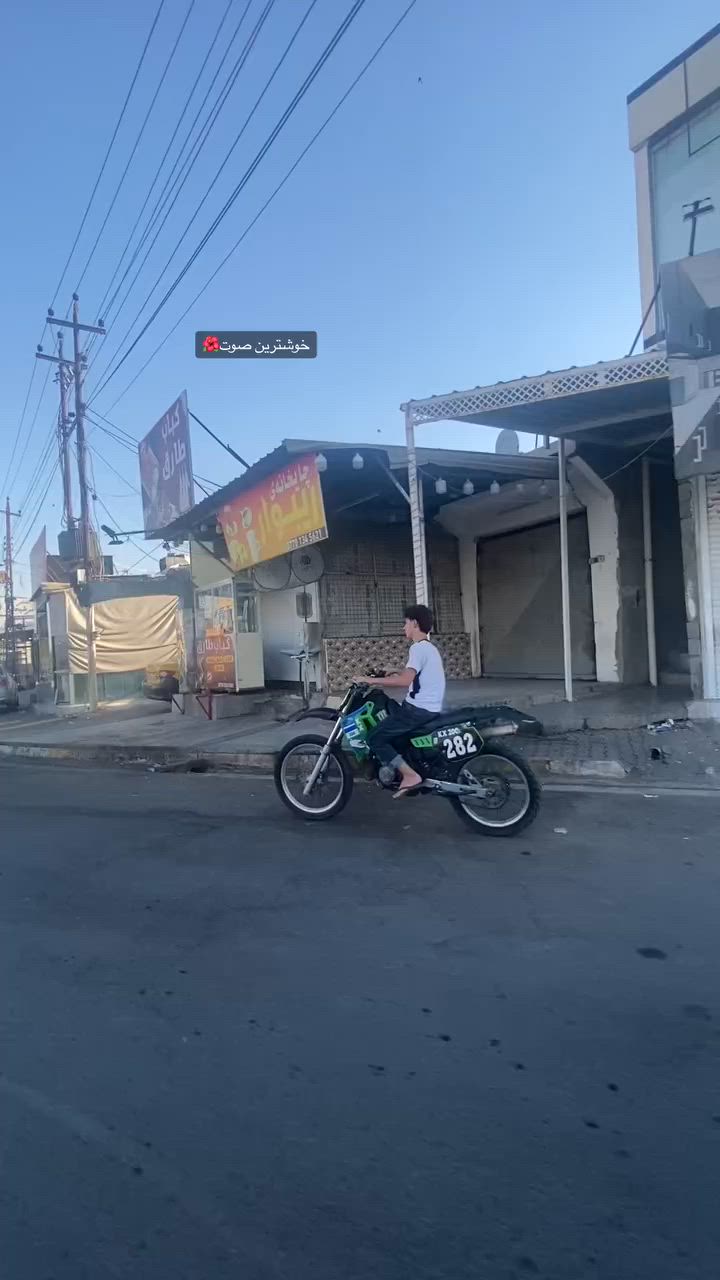 سلامو عليكم قفازه ياباني البيع  مكينة ٢٠٠ كال بلادي تايت جديد فول مابي اي عيبه ٧$بي مجال قليل امرو هم


**إذا كنت صاحب هذا الإعلان وتريد حذفه لأي سبب، رجاءا أرسل رسالة إلى الدعم الفني**