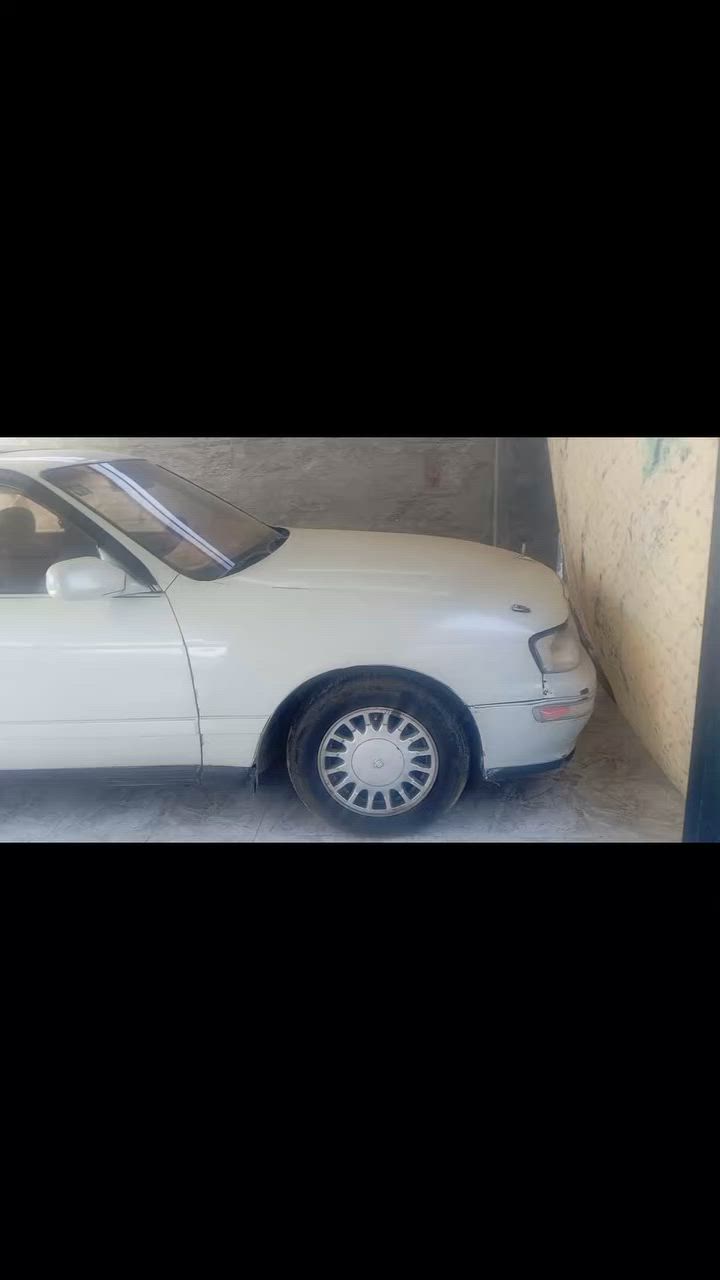 السلام عليكم من رقصت صاحب الكروب بطه موديل 92سياره جديده تخم تاير  بسمي رقم نكليزي انبار سنويه 31مصبوقه عام جماليه فقط مكفوله من الكص ونقل جثه شرط امداور العنوان الرمادي السعر55وبيهه مجال ***********
