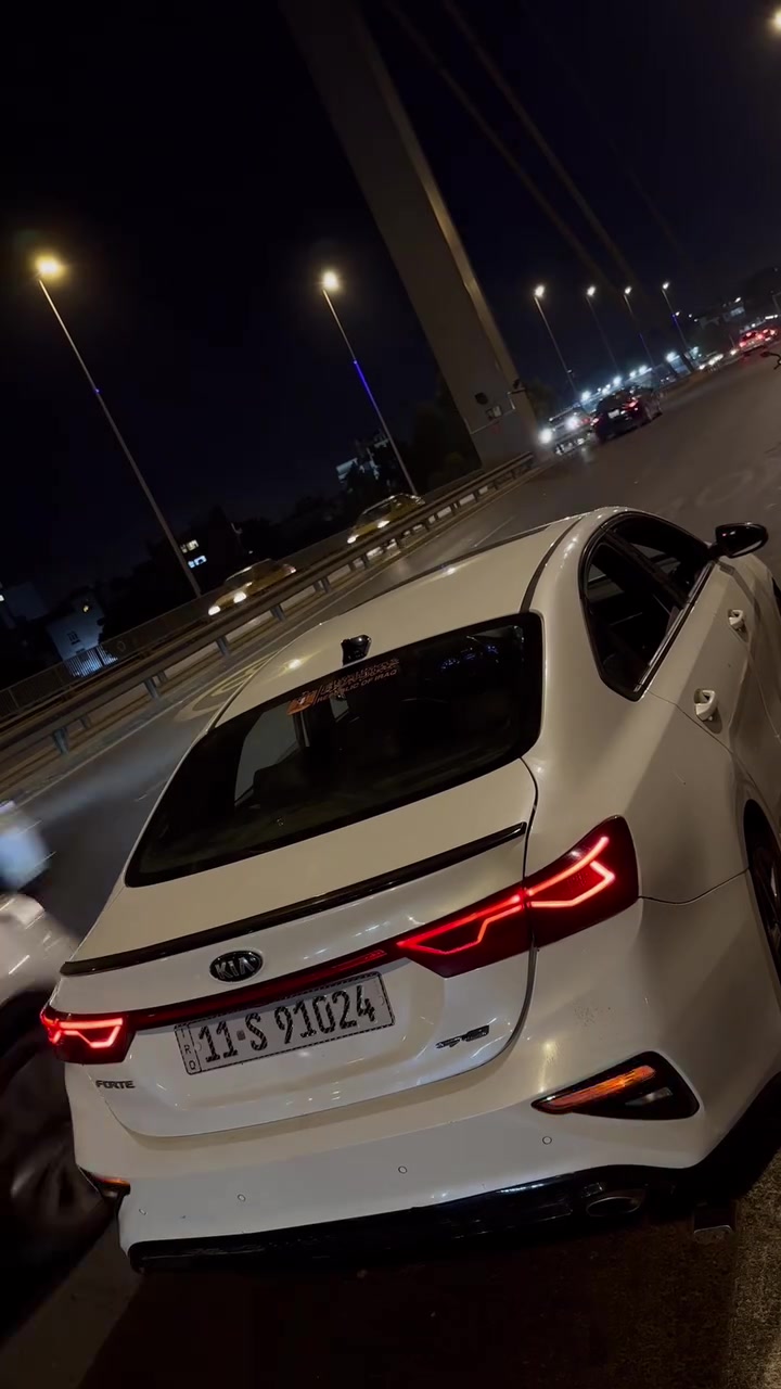 السلام عليكم 
للبيع
فورتي موديل ٢٠٢١ جيتي لاين فول مواصفات 
المواصفات :
اللون ابيض
بصمة تشغيل
فتحة سقف
رادارات جانبي
بصمه ابواب
كامره خلفيه
كاربلي
تحديد مسار
مكينه ٢٠٠٠ دوش
كير cvt
تحكم ستيرن كامل
٣ انظمه للقياده (sport, normal,smart)
تبريدها ثلج 
ماشيه ١١١ الف
حداديه ومكينه وكير مكفولات
حادثها ربع البنيد والجاملغ 
هزه جديده وسنويه جديده السياره بأسمي تحويل ثاني يوم
رقمها بغداد
العنوان / بغداد منطقه الصليخ
السعر ١٢١ وبيها مجال للشراي
للأستفسار : ***********
