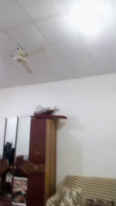 بيت بل زبير اندلس مساحه ٢٥٠ متر بناء كونكريت ٣غرف مطبخ حمام داخلي ومحل وكراج ٩في ٩ طابق٢مخزن دوانيه خارجيه ***********
