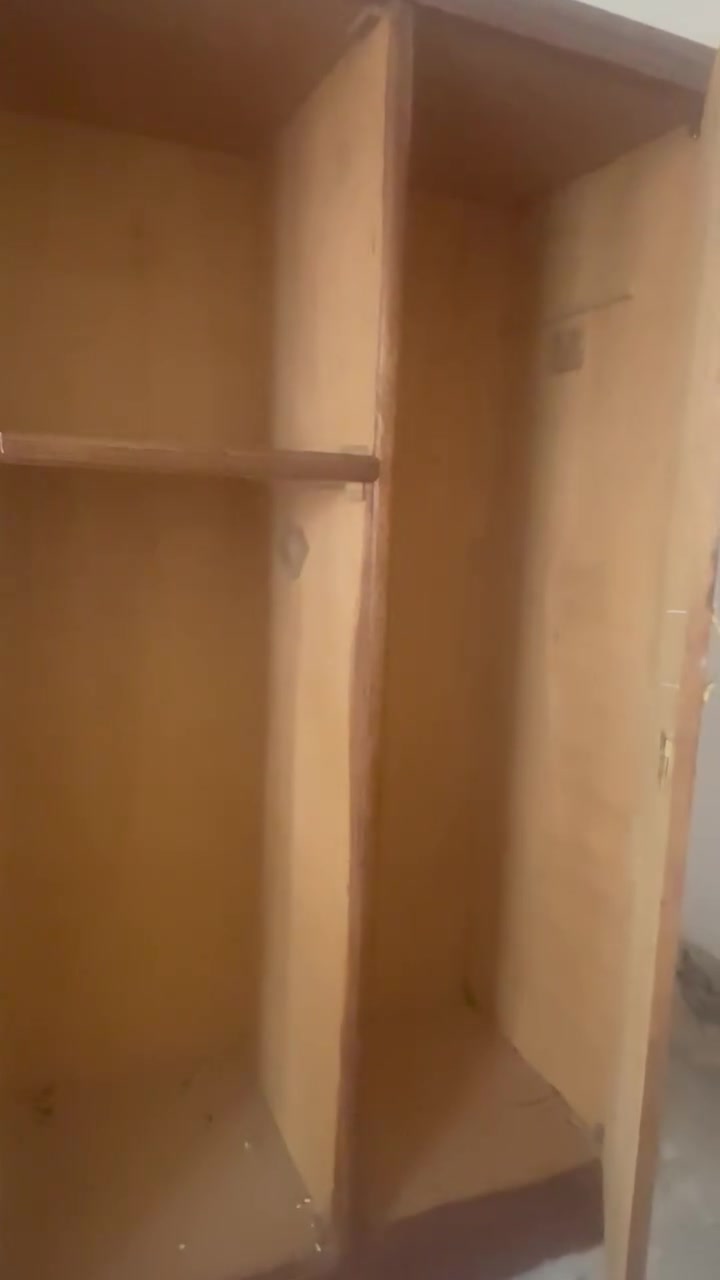 للبيع قيم وخذه بل عافيه مكاني نهيت شارع التدبير
***********
