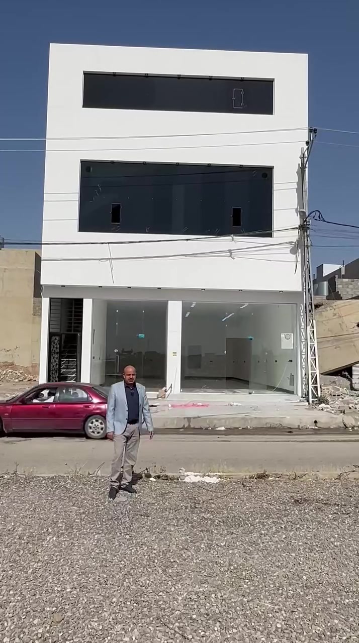 📢 رقم الإعلان: 7373
💬 علق بكلمة "تم" ليصلك السعر وباقي التفاصيل عبر الخاص 👇
🏢 للإيجار عمارة تجارية (حصراً مجمع طبي)
📋 المواصفات:
🔹 المساحة: 200 متر.
🔹 الأبعاد: الواجهة 10 م | النزال 20 م.
🔹 البناء: طابقين.
🔹 المميزات: توفر ساحة مخصصة لوقوف السيارات تابعة للعمارة.
🔹 الموقع: حي السماح | على شارع 60 الحولي | قرب صيدلية المشاعل.
📍 موقع العقار: الموصل - حي السماح.
🏢 عنوان المكتب: الموصل - حي السماح - مقابل صيدلية المشاعل.
📞 للتواصل والاستفسار:
📱 ***********
📱 ***********
