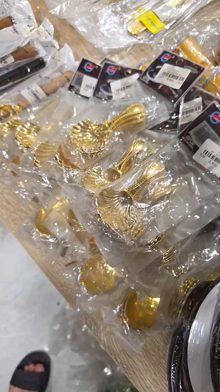 من قسم المنزلية #T4_مول 
الطابق الثاني 
العنوان المنصورية دلي عباس مقابل زنود ست الحمداني 
الاستفسار ***********
