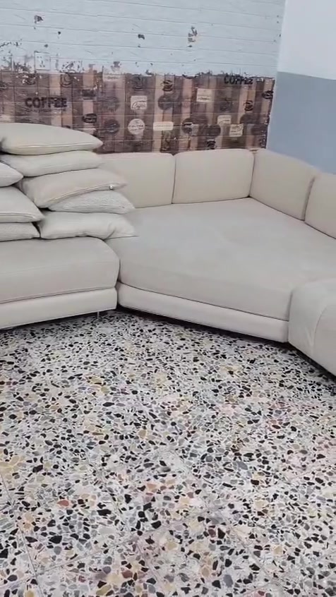 طقم تركي للبيع السعر ١٢٥٠ بي مجال وهذا رقمي بغداد 26 077152737
