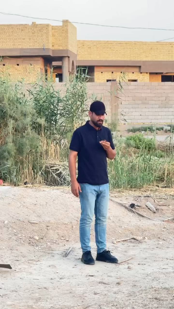 دونم للبيع 
واسط النعمانية طريق الحولي

المساحة 2500م

الواجه 30م

مسجل ظمن دائرة بلدية النعمانية

للتواصل والاستفسار 
***********
***********
