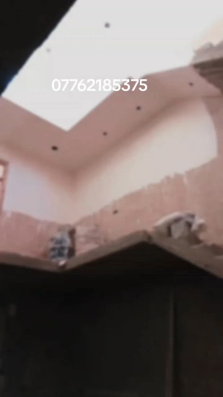 ***********
