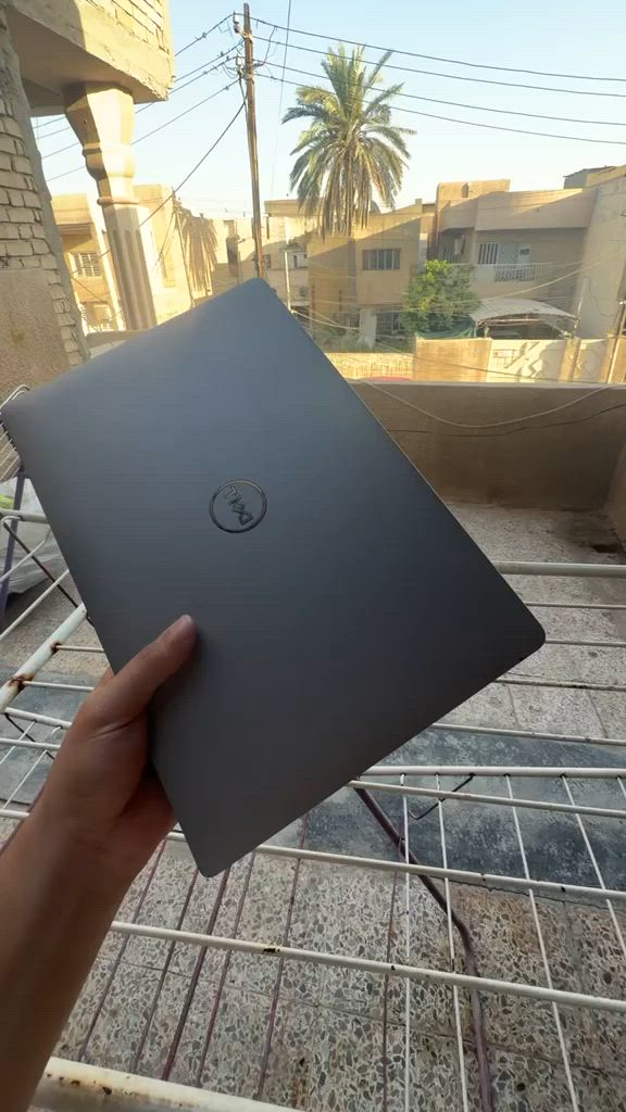 للبيع لابتوب Dell Latitude 5421 بحالة ممتازة
معالج Intel Core i5-11500H الجيل الحادي عشر

6 أنوية / 12 مسار معالجة

كرت شاشة NVIDIA GeForce MX450 منفصل

كرت شاشة Intel UHD Graphics

رام 8GB DDR4

SSD NVMe سعة 512GB

شاشة 14 إنج Full HD

نظام Windows 11 Pro أصلي

اللابتوب سريع جداً ومناسب للدراسة، العمل المكتبي، التصميم، المونتاج الخفيف إلى المتوسط، وبرامج الأوفيس والتصفح.

الجهاز نظيف ويعمل بكفاءة عالية، مع إمكانية تطوير الرام إلى 16GB بسهولة لوجود منفذ إضافي فارغ.

السعر: 500 الف دينار قفل 
سبب البيع: التحديث إلى جهاز آخر.

للاستفسار والتواصل على ***********
