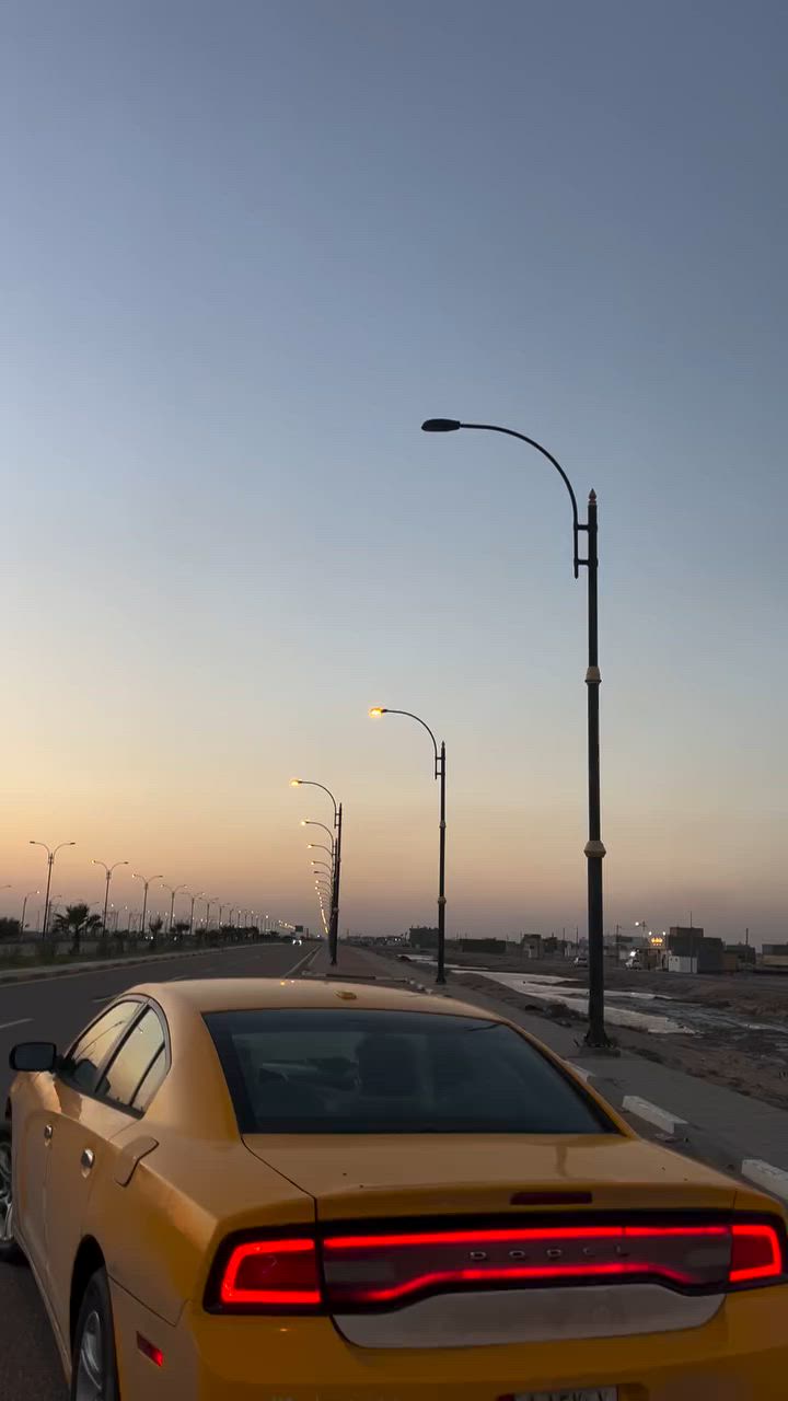 سلام عليكم جارجر موديل ١٣ كفاله شواصي سياره مكينه جديده حداديديه جديده تبريد ثلج ❄️ حلوه خير من الله تخم تاير جديد صبغه جديده سياره تشغيل عن بعد شاشه جبيره غرفه حمره حلوه احله من صور تعال وشوف مكاني البصره 
***********📲
السعر 💸١٤٠ وبيها مجال قليل

