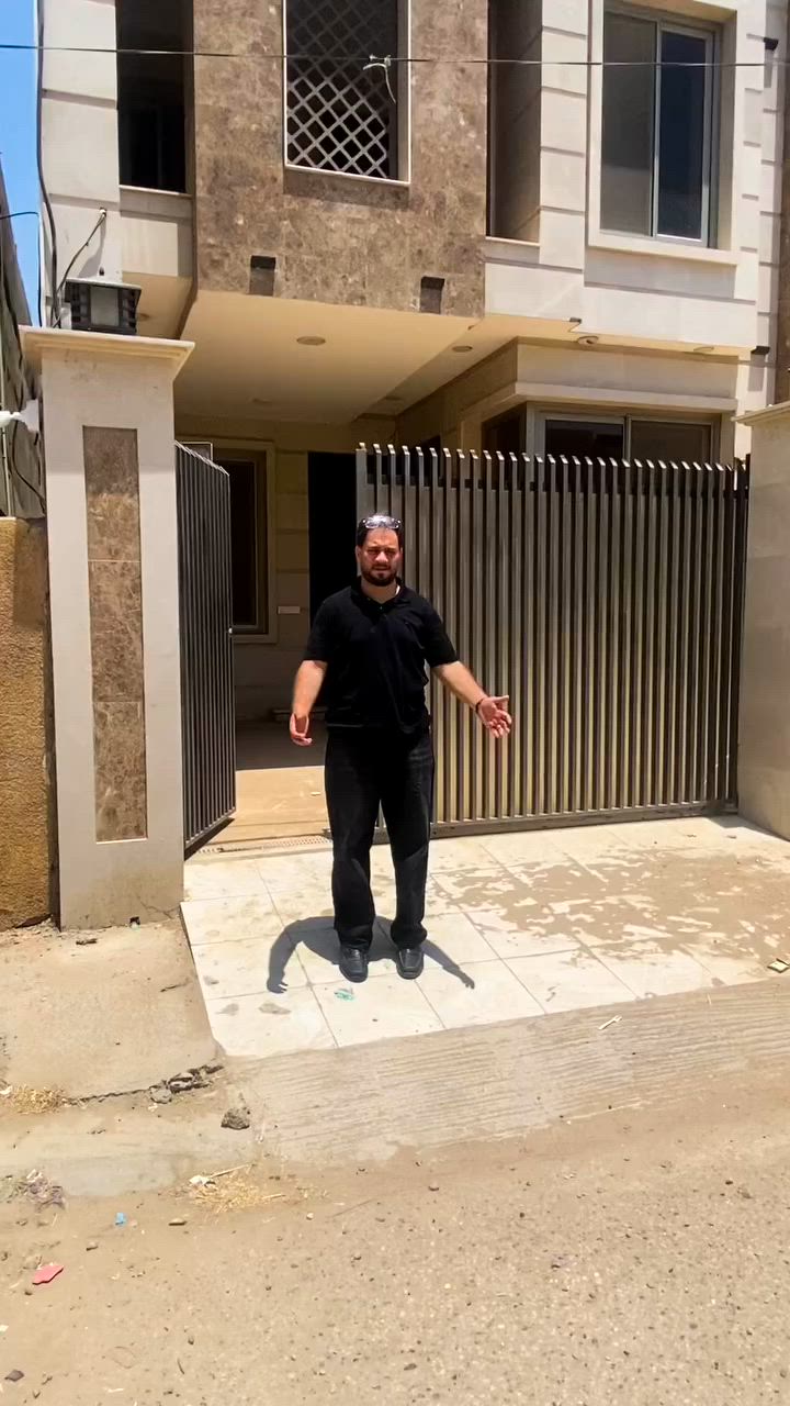 🏡 بيت للبيع بمواصفات حديثة وإطلالة مميزة ✨
لكل اللي يبحث عن الراحة، المساحة، والتشطيب المقفول.. عرضنا اليوم مميز جداً!
📐 تفاصيل العقار:
• المساحة: 200 متر مربع.
• التصميم الداخلي: نظام مفتوح وشرح يجمع بين المودرن واللمسات الشرقية الراقية.
• الطبق الأرضي: صالة استقبال واسعة مع حواجز خشبية ديكورية، صالة داخلية، مطبخ، مجمع صحيات متكامل، ومنور لتهوية ممتازة وإضاءة طبيعية.
• الطابق العلوي: يحتوي على غرف نوم عدد (2) مع ملحقاتها وصحياتها.

🏢 للمعاينة والاستفسار، يرجى زيارتنا أو الاتصال بنا:
مكتب الولاية للاستثمار العقاري
📍 العنوان: الحلة - شارع أربعين - مجاور مجمع الأنوار.

📞 أرقام الهواتف:

*********** (سيد إحسان)

*********** (سيد علي)
