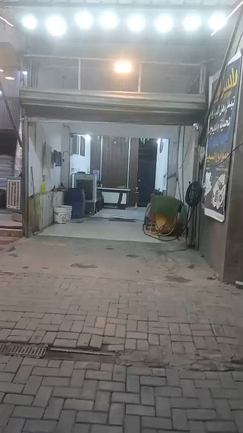 السلام عليكم محل غسل سيارات للبيع في منطقه الإسكان شارع مستشفى الطفل كامله هي وغراضها جاهزه بي معاميل اي نقص مابيها السعر ٥ملايين بي مجال سبب البيع لعدم التفرغ إيجار المحل ٤٥٠الف دينار للاستفسار الاتصال على الرقم ***********واتساب اني مكلف بنشر
