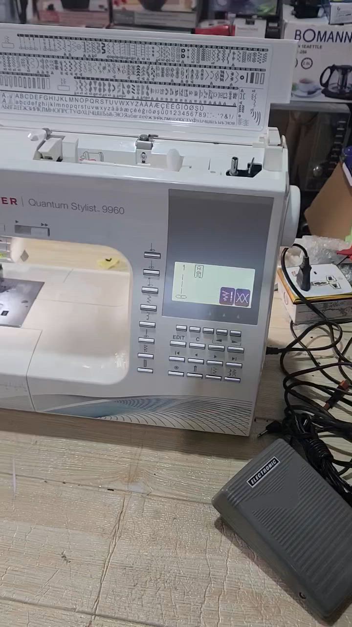 تتميز ماكينة الخياطة Singer Quantum Stylist 9960 بـ 600 غرزة مدمجة فريدة من نوعها.تحتوي على شاشة LCD سهلة القراءة تعرض الغرزة المحددة والتحكم في الإعدادات.تتضمن الماكينة ميزة خياطة 5 أبجدية مختلفة للخطوط والمونوجرام.تأتي بهيكل معدني متين لضمان الثبات وتقليل الاهتزاز أثناء العمل.
350 الف


**إذا كنت صاحب هذا الإعلان وتريد حذفه لأي سبب، رجاءا أرسل رسالة إلى الدعم الفني**