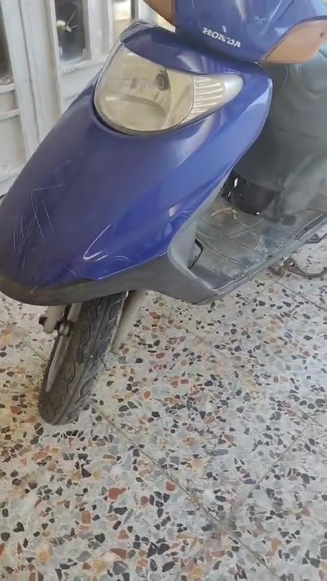 سلام عليكم 
سبيسي ياباني 
مكينه مفتوحه وناعمه 
تايرات قبل اسبوع شادهن 
تشتغل سلف وهندر 
فقط كفراته شويه تعبانات 
السعر 300وبيه مجال 
مكاني كوت 
رقم ***********
