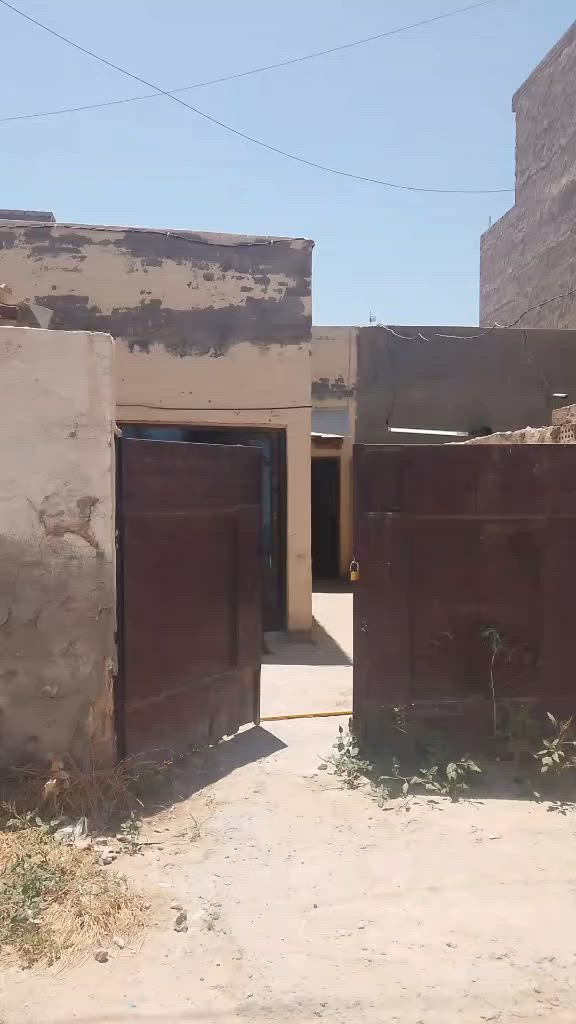 من رحضه مدير الكروب سلام عليكم
مشتمل للايجار في حي ابو سديره

مساحته 100متر

يحتوي على 

استقبال 

مطبخ

صاله

غرفه 

مجمع صحيات داخليه و خارجيه

مكتب الوارث لعقار
شيخ أنمار الدليمي 
 بإدارة
 عبدالله الجناحي 

***********
