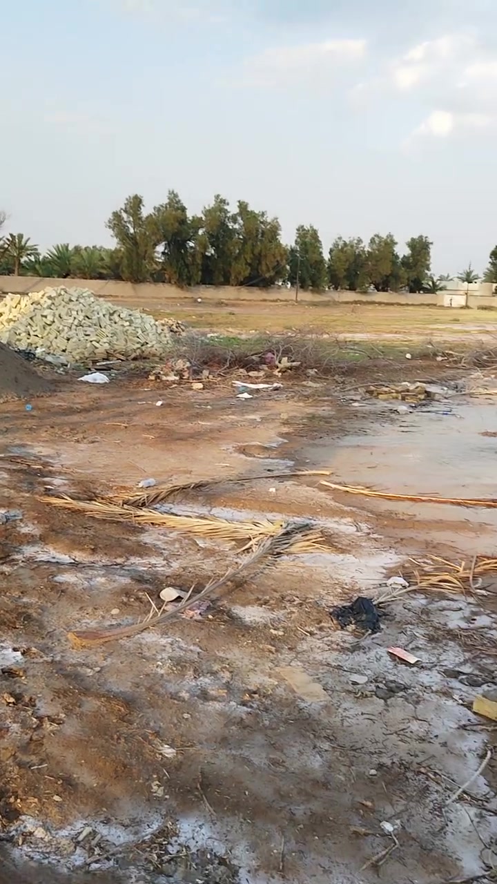دونم ركنين تقاطع النهروان ركنين
خلف الجوبه 
ماء
كهرباء 
تبليط
للتواصل ***********
