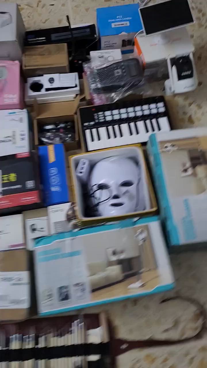 شلعة الكتروني الكتروني فقط انطونه سعر باليرضي الله عددها موضح بالصورة من 35 الى 40 قطعة كلهن قطع استندر او بيهن خبزة ❤️


**إذا كنت صاحب هذا الإعلان وتريد حذفه لأي سبب، رجاءا أرسل رسالة إلى الدعم الفني**