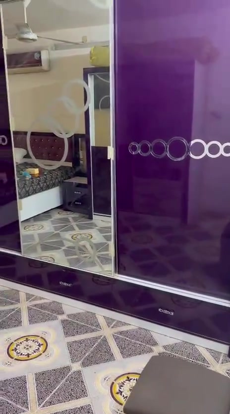 للبيع | غرفة نوم تركية أصلية ✨
مشتريها قبل سنه ونص ب ٣ ملايين ونص 
تتكون من:
▪️ سرير
▪️ كنتور كبير
▪️كنتور صغير
▪️ ميز تواليت
▪️شازلون
▪️ زاويه 
▪️ميزين سرير( نايت ستاند) 

✅ ميز المرايا بعدهم بالكيس الاصلي 
✅ جاهزة للتركيب والاستخدام مباشرة.

💰 السعر: 1,000,000 دينار (قابل للتفاوض )

📍 الموقع:بغداد

📩 للجادين فقط، التواصل على الرقم التالي
***********
