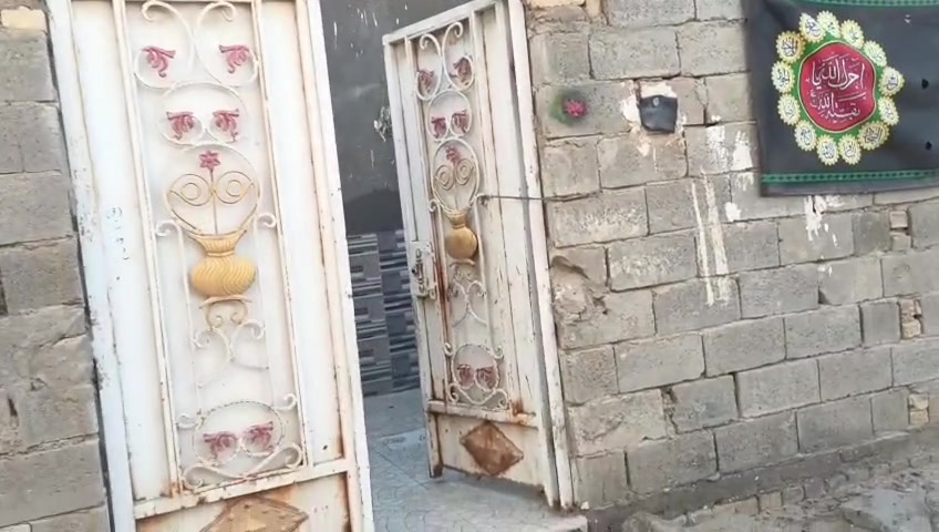 بيت للبيع
📍 الموقع: خلف المحكمة الجديدة – شارع أبو نشأت (على الشارع الرئيسي).

📐 المساحة: 200 م².

✅ بناء جديد من الطابوق وسقف كونكريت.
✅ كافة الخدمات متوفرة.
✅ استقبال.
✅ صالة داخلية.
✅ غرفتا نوم.
✅ مطبخ حار / بارد.
✅ منور.
✅ صحيات داخلية وخارجية.

بيت مرتب وفي موقع مميز، مناسب للسكن العائلي.

📞 للاستفسار والمعاينة، التواصل مع مكتب الضامن للعقار. ذي قار سوق الشيوخ خنيطله شارع الكراج *********** #سوق_الشيوخ #تشطيب_درجة_أولى#مكتب_الضامن_للعقار
