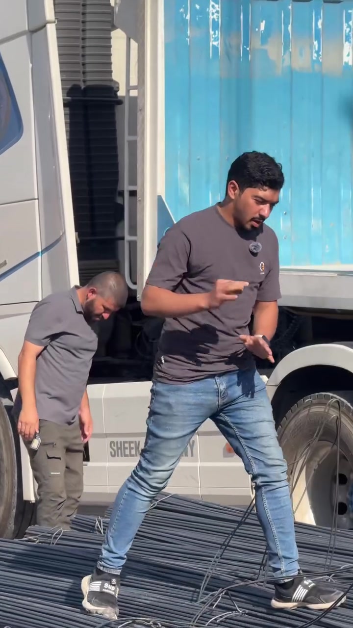 السلام عليكم 
الحديد بي نزول 
*********** 
العنوان القيارة دور القاعدة
