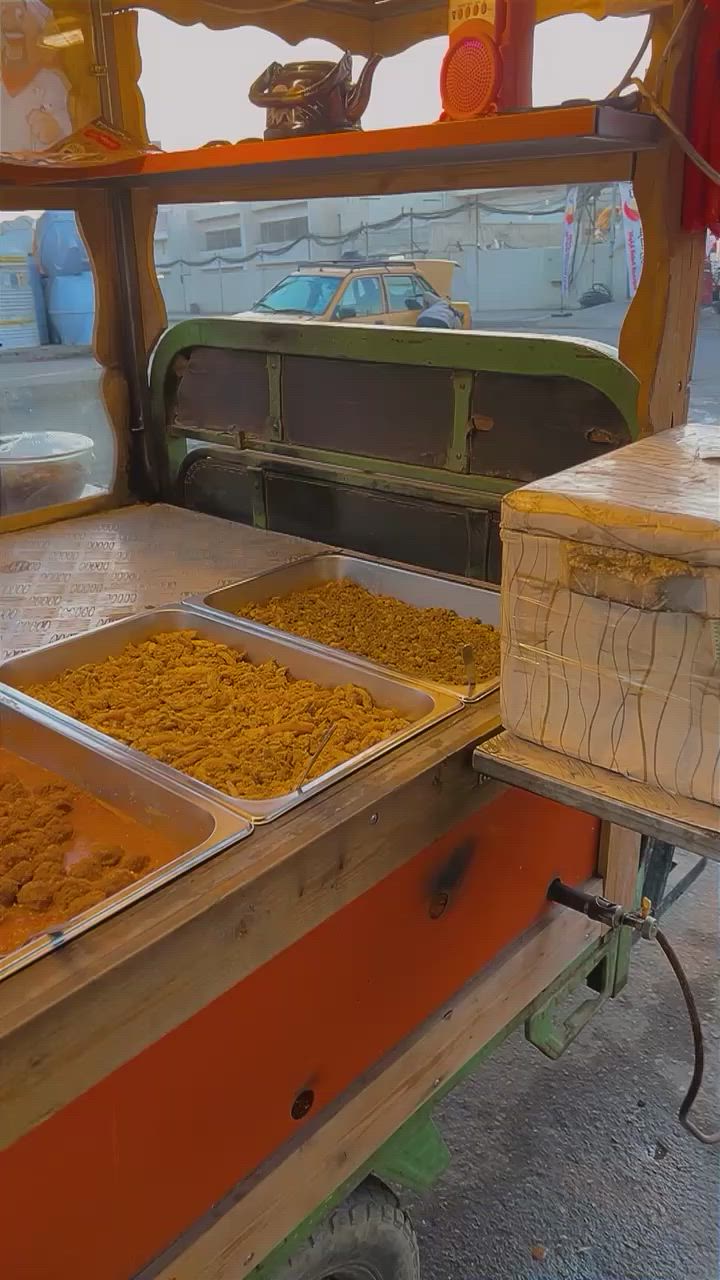 السلام عليكم ستوته شحن للبيع ماكولات سريعه جاهزه من كلشي ناخذها مثل مشوفها بل مقطع كلشي وياها بس الطبخ عليك ولقنينه السعر 750 وبيها مجال حك الجيه محتاج وريد ابيعاه *********** وهاذا رقمي علعنوان بغداد الكراده
