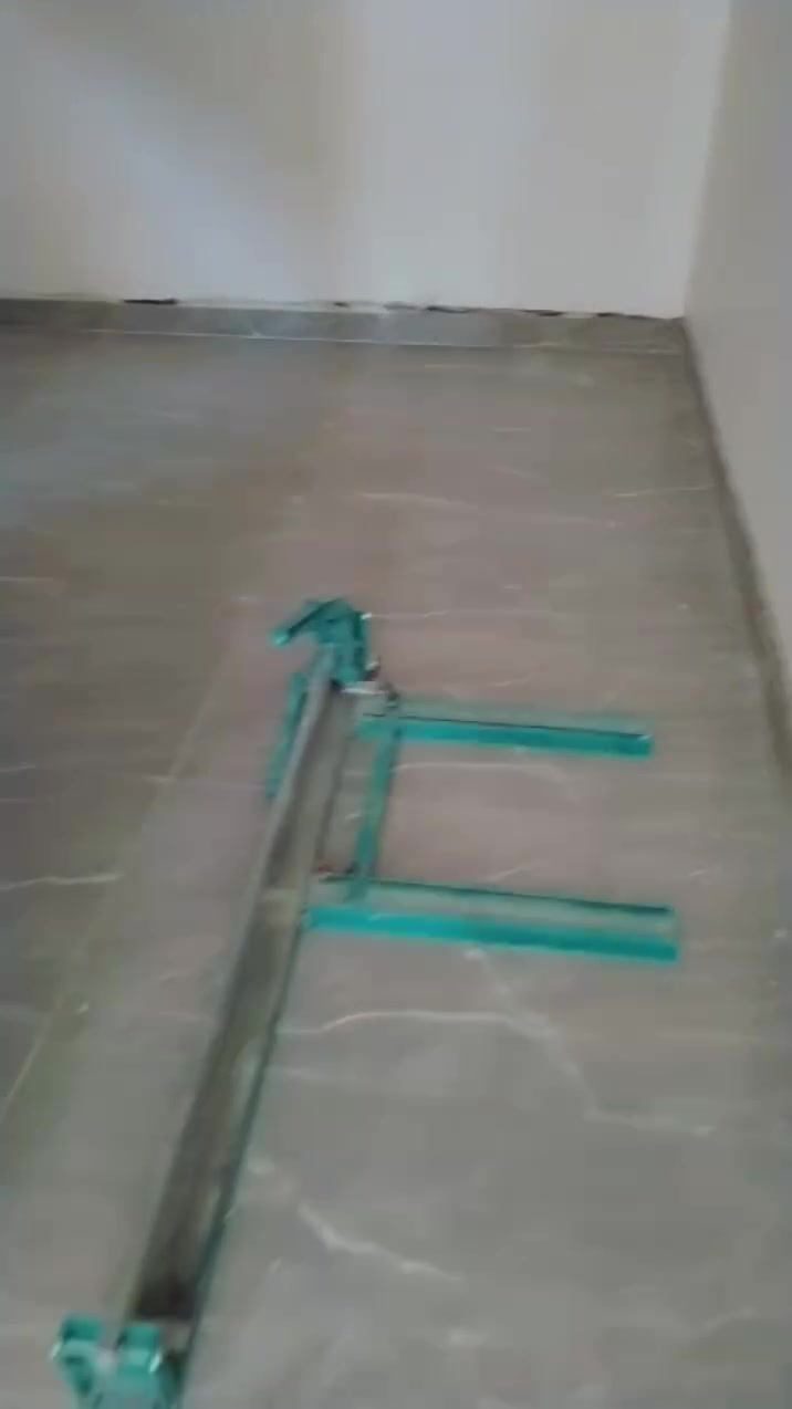 بيت للبيع 100متر طابق ونص مثل ماواضح بلفيديو بل4000رقم العقار 4716 بناء حديث 
***********رقم صاحب العقار
