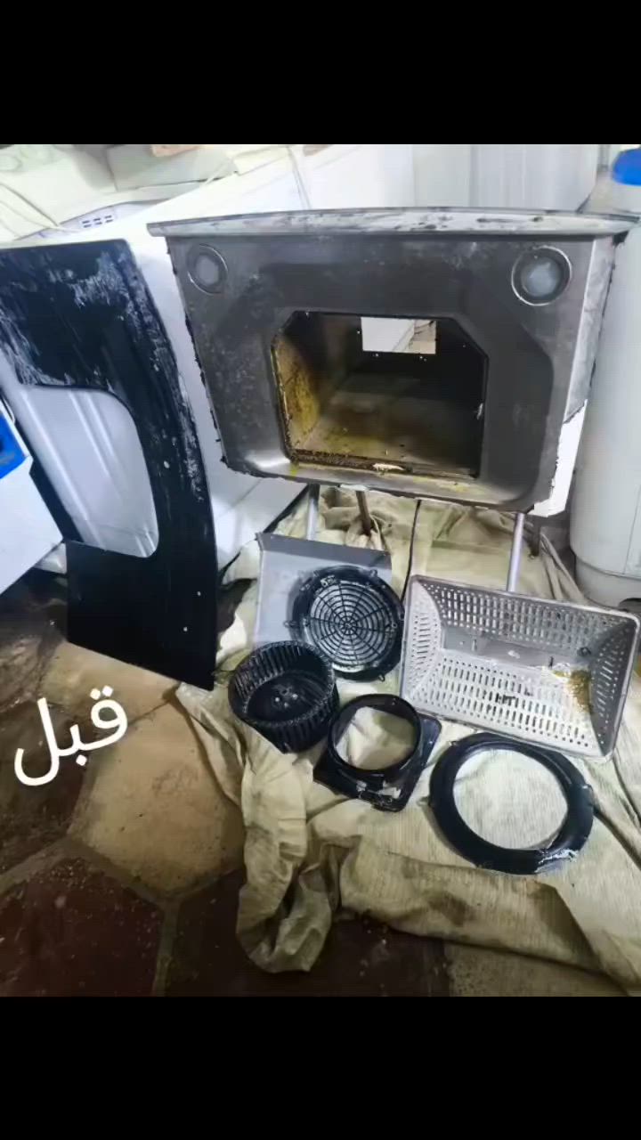 سلام عليكم . 
يوجد غسل طباخات و مفرغات جميع الانواع 

غسل الطباخ وفتح العيون ب 20 الف 
غسل المفرغه ب 12 ألف 

مكان الرميثه حي الشهداء بل سايدين مال المحافظ 
***********
