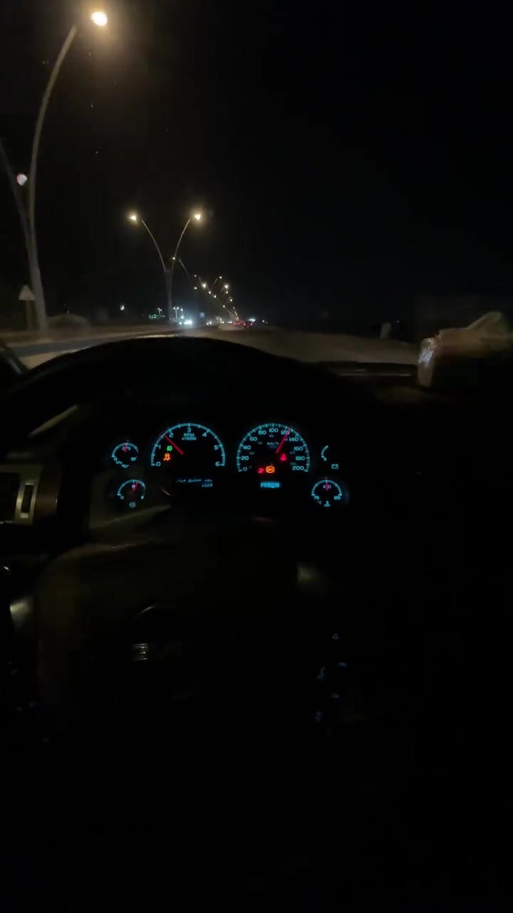 السلام عليكم من رخصت الادمن للبيع او للمراوس يوكن دينالي فول مواصفات اس ال تي السياره كير مكينه اصوليات كفاله وبديها بي رشات قليله بس السياره جديده بمعنه الكلمه موديل ٢٠١٢ اصل وبتره السياره رقمها بغداد مشروع وطني تنته تدفئه تبريد ثلج كشنات خزن وبيهن تبريد وليلاتها مال موديل ٢٢ رقم جديد هزه جديده للستفسار ع الرقم ***********
