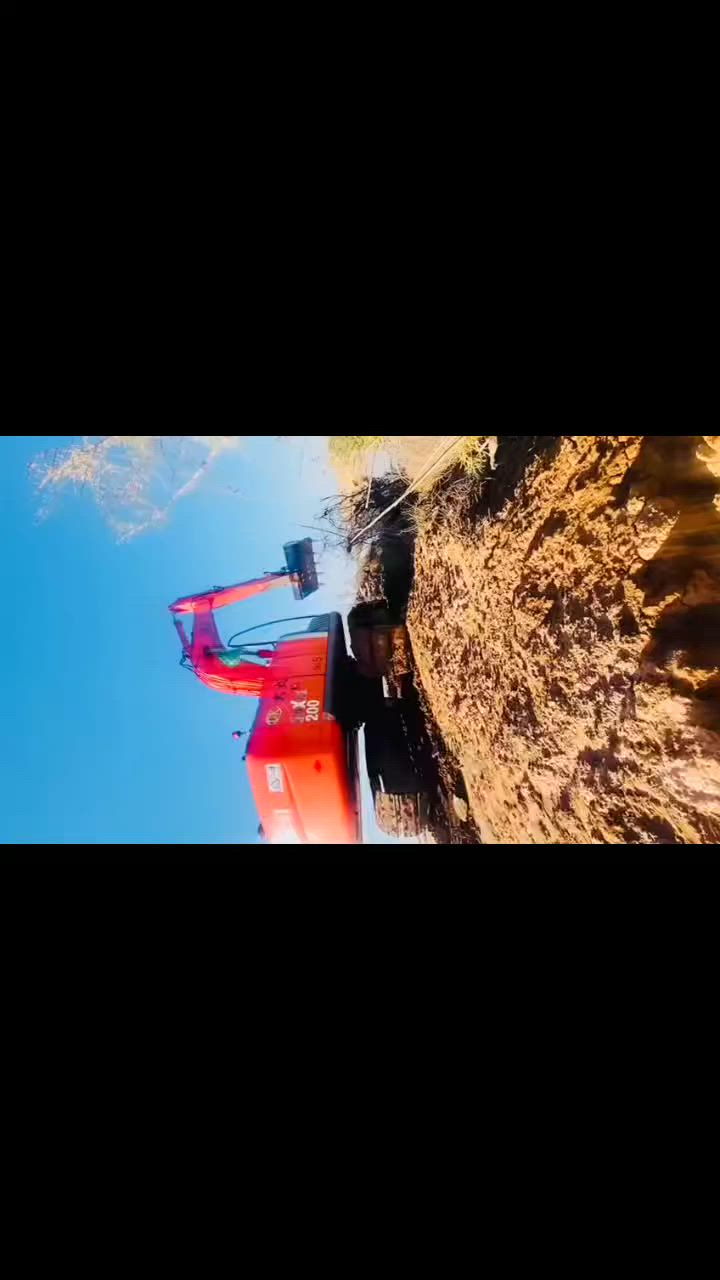 سلام عليكم حفاره زت ثري للبيع مديل 2008 حفاره جديده مامفتوح بيهه برقي عل شركه ارقام وسنويه تحويل المكان ديالى للاستفسار على رقم *********** اسيه ***********
