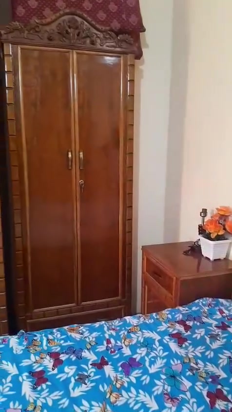 غرفه صاج حطاطه اخشاب مستعمله جديدة تخبل للبيع بدون اي ضربه مليونين وبيهه مجال. 
***********
***********
