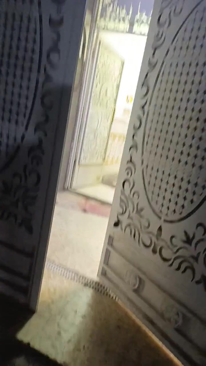 السلام عليكم بيت بل رئاسه مال العبيدي شارع عشرين خلف معمل الغاز يعني بدايت المنطقه عرض الفرع 10امتار ***********
