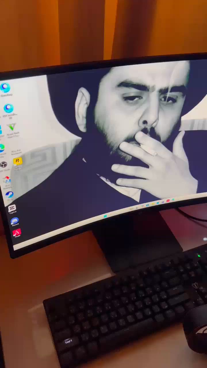 شاشة 300 فريم مثل ما موضحك كدامكم بيه مودات كلش هواي سلاسة فول قيم وأخذه نضيفه تخبل كارتونه وملحقات كامله مالته الاصليه للتنويه 300فريم


**إذا كنت صاحب هذا الإعلان وتريد حذفه لأي سبب، رجاءا أرسل رسالة إلى الدعم الفني**