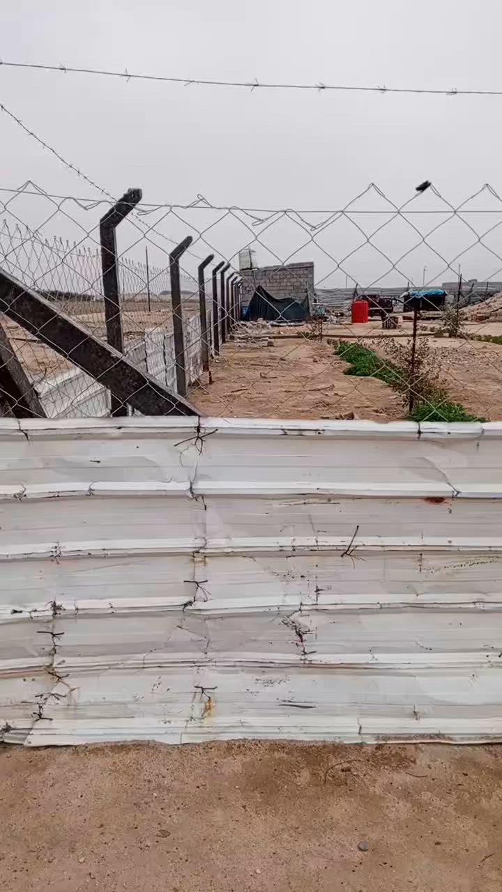 للبيع دونمين بيهن بحيره أسماك المكان نهايت شارع المكصب س40وبيهن مجال قليل ***********

