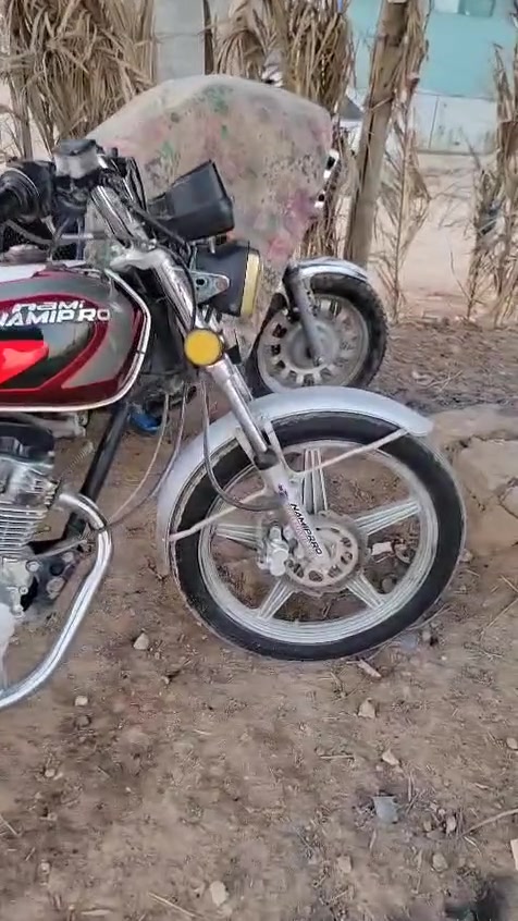 اسلام عليكم نامه موديل 19 خمسه كير دراجه خير من الله مكينه كاتم متسمع صوتها سلف هندر كهربائية كلها شغاله ملاحضه مكلف بل نشر  الاستفسار الانتصال على رقم *********** السعر  375 وبي مجال
